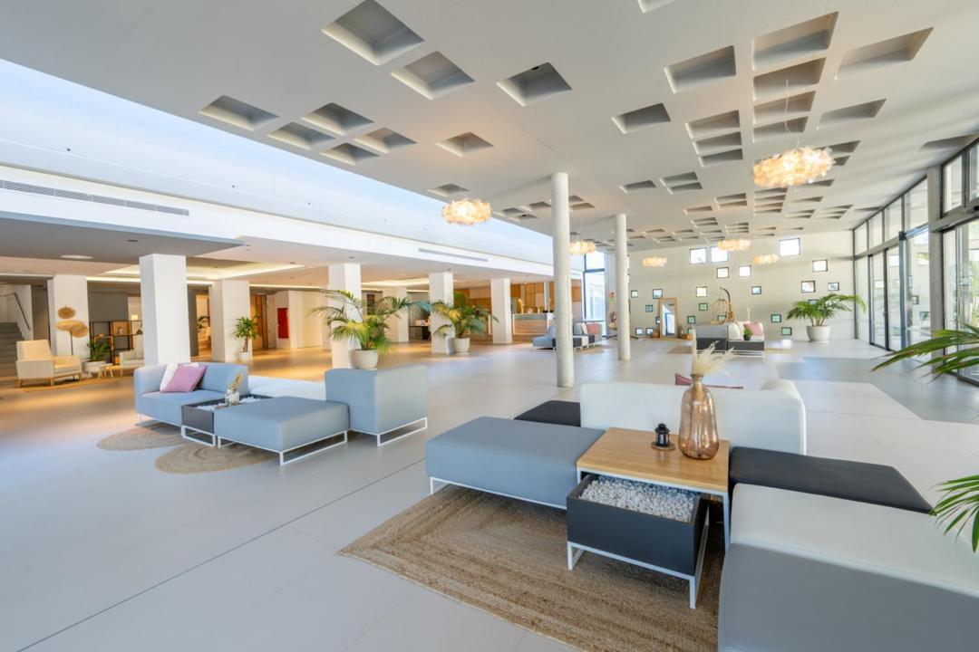 Els Pins Resort & Spa - Emar Hotels San Antonio  Bagian luar foto