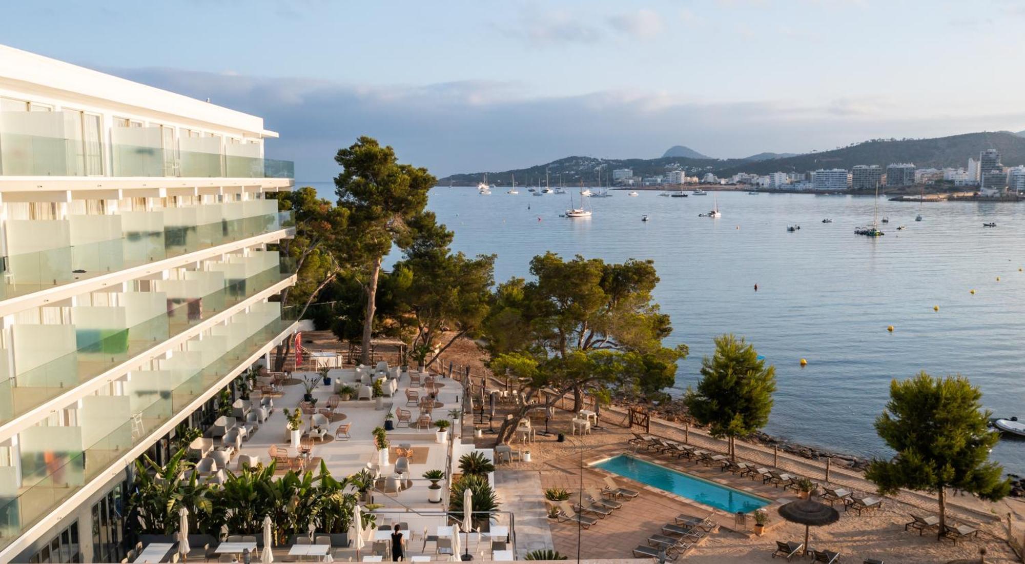 Els Pins Resort & Spa - Emar Hotels San Antonio  Bagian luar foto